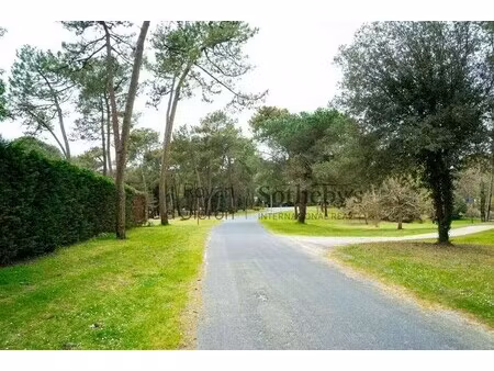 terrain à vendre aux mathes : 719 250 € | 1550m²