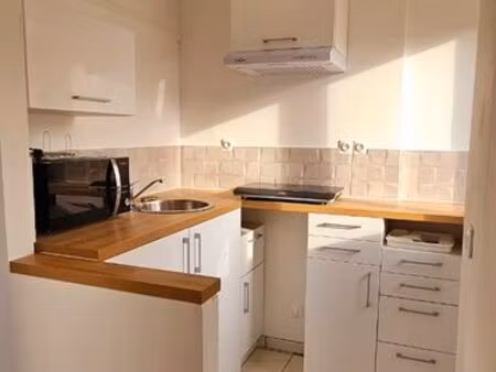 ? à louer : appartement meublé 50 m² - carignan