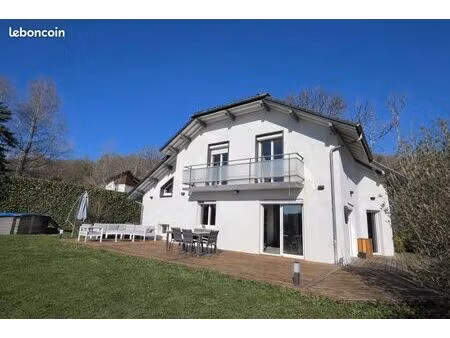 maison 6 pièces 150m2