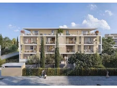 appartement de luxe 2 chambres en vente à fréjus  france