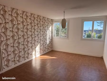 loue f2 à côté de caen