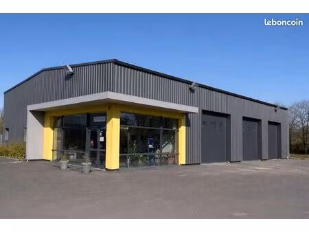 local activite a louer /entrepot