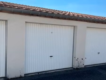 garage/box fermé et sécurisé à louer