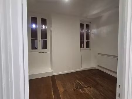 appartement f3 + terrasse 20m²