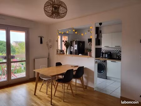 appt meublé 4 p 3 ch 82m2 arènes