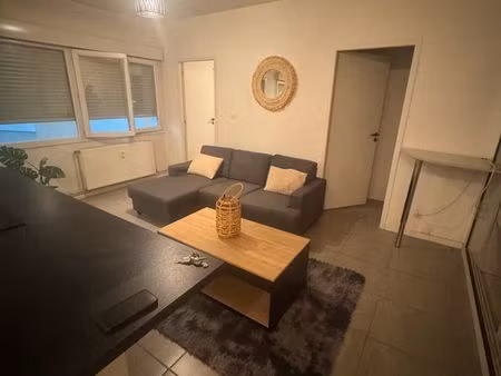 superbe 2 pièces moderne & tout équipé – emplacement idéal ?️