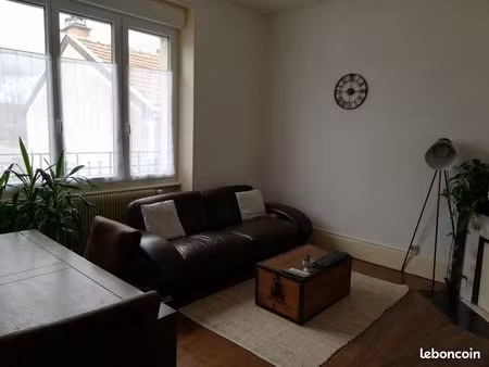 f3 avec jardin et garage