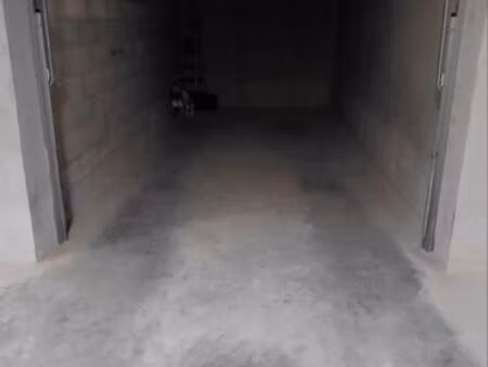 garage fermé et sécurisé