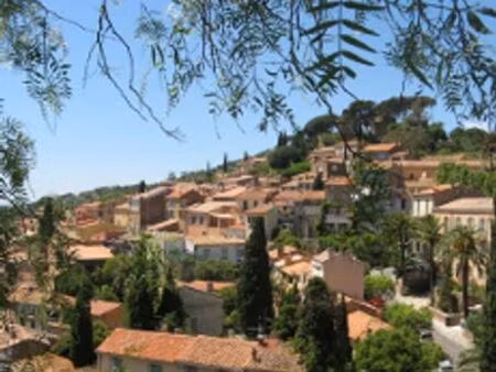 appartement de 4 pièces de luxe en vente à bormes-les-mimosas  france