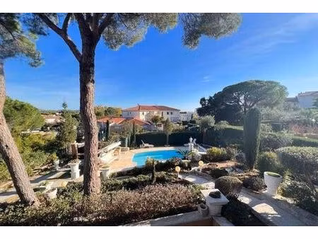 villa de 5 chambres de luxe en vente fréjus  france