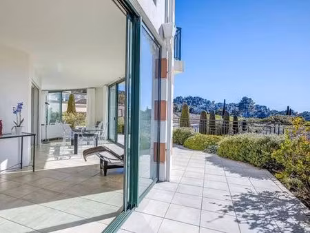 appartement de 4 pièces de luxe en vente à mougins  provence-alpes-côte d'azur