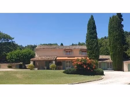 villa de luxe de 5 chambres en vente moissac-bellevue  provence-alpes-côte d'azur