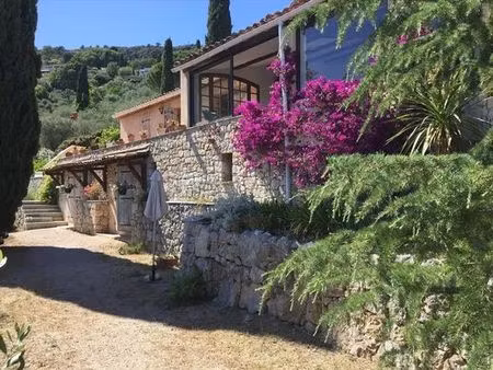 villa de luxe de 5 pièces en vente spéracèdes  provence-alpes-côte d'azur