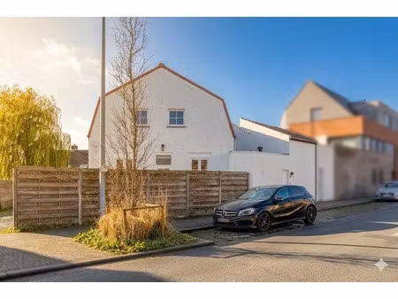 huis te koop in poperinge met 2 slaapkamers