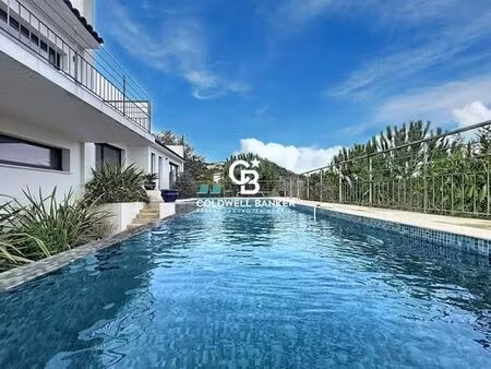 maison de luxe en vente à les adrets-de-l'estérel  provence-alpes-côte d'azur