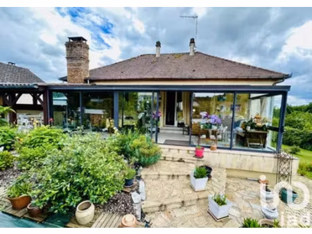 maison traditionnelle à coulaures (24420)