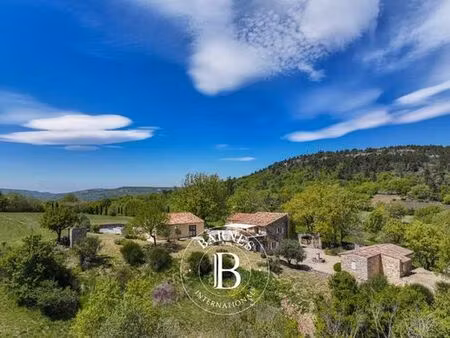 maison de 7 pièces de luxe en vente à céreste  france