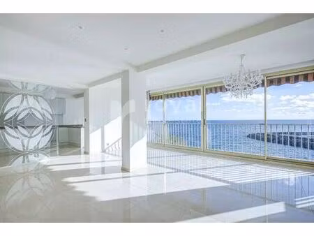 appartement de luxe 2 chambres en vente à mandelieu  provence-alpes-côte d'azur