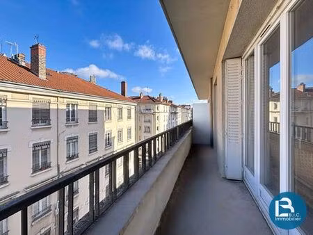 appartement de luxe 3 chambres en vente à lyon  france