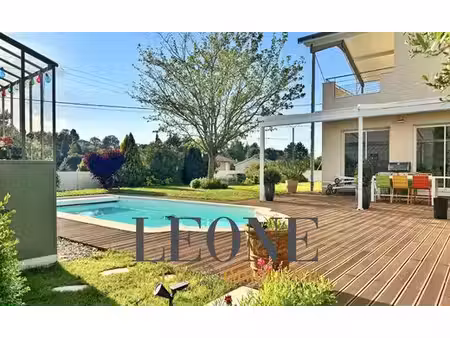 maison de prestige de 240 m2 en vente saint-cyr-sur-le-rhône  auvergne-rhône-alpes