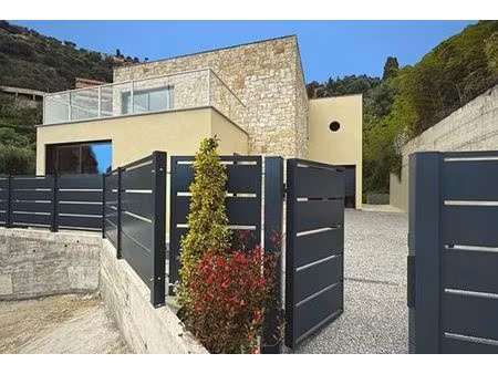 maison de 4 pièces de luxe en vente à menton  provence-alpes-côte d'azur
