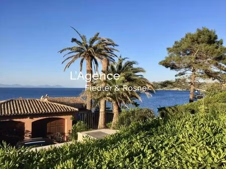 villa de luxe de 4 chambres en vente saint-tropez  france