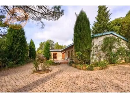 maison de luxe de 4 chambres en vente à saint-cyr-au-mont-d'or  auvergne-rhône-alpes