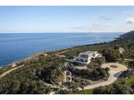 villa de 7 chambres de luxe en location sari-solenzara  france