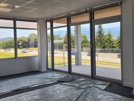 bureau prestigieux de 132 m2 en location - épagny  auvergne-rhône-alpes