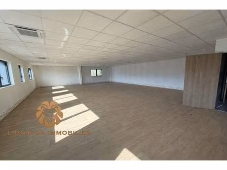 bureau prestigieux de 182 m2 en location - genay  auvergne-rhône-alpes