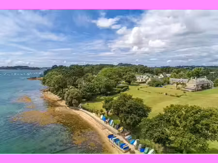 prestigieuse maison de 597 m2 en location arradon  bretagne