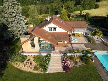 villa de 7 pièces de luxe en vente saint-didier-de-la-tour  france
