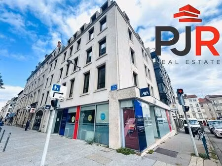 bureau de prestige de 221 m2 en location - nancy  france