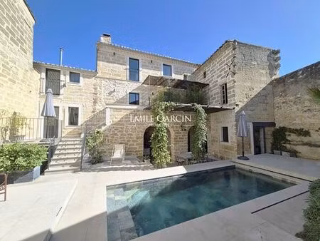 maison de 5 pièces de luxe en location à uzès  occitanie