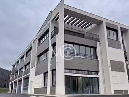 bureau de prestige de 600 m2 en location - limeil-brévannes  france