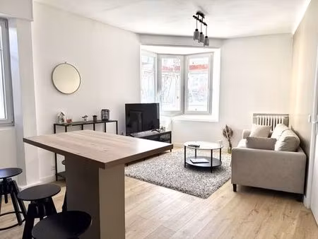 appartement de luxe de 5 pièces en location à gentilly  france