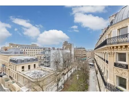 prestigieux immeuble de rapport en location à paris  france