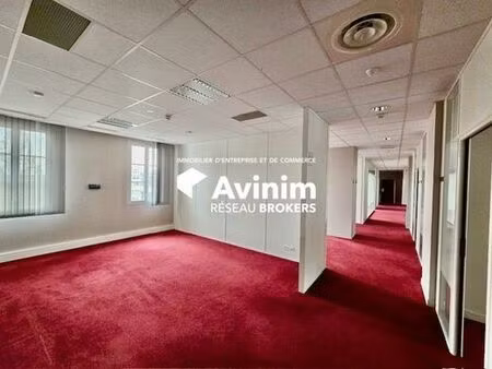 bureau de prestige de 165 m2 en location - chessy  île-de-france