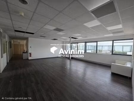 bureau prestigieux de 254 m2 en location - cergy  île-de-france