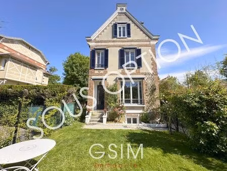 prestigieuse maison en location garches  île-de-france