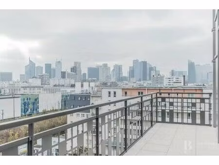 appartement de luxe 3 chambres en location à courbevoie  île-de-france