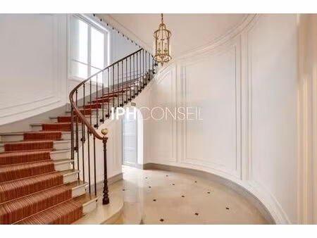 bureau prestigieux de 77 m2 en location - neuilly-sur-seine  île-de-france