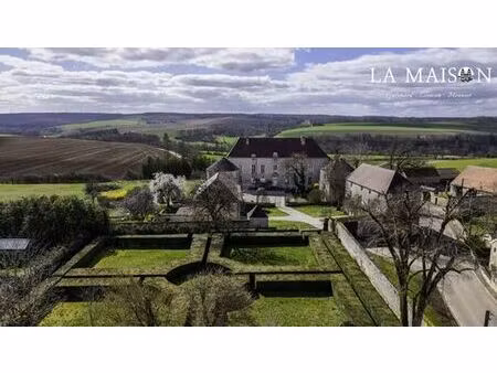 prestigieux château en vente minot  bourgogne-franche-comté
