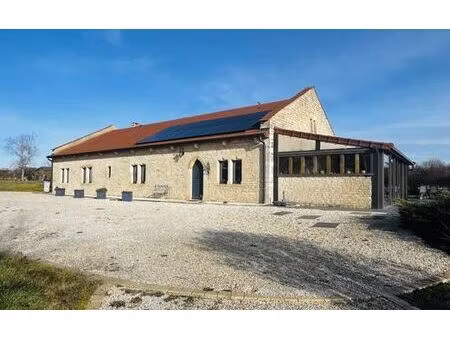 maison de 7 pièces de luxe en vente à chaume-et-courchamp  france