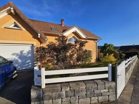maison de prestige de 120 m2 en vente rochejean  bourgogne-franche-comté