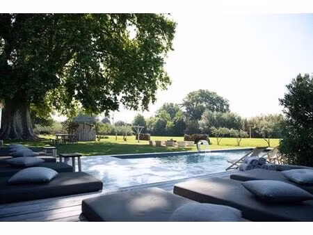 maison de campagne de luxe de 8 pièces en location arles  france