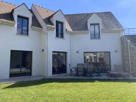 maison de luxe de 157 m2 en location orgeval  france