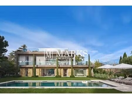 villa de luxe en location antibes  provence-alpes-côte d'azur