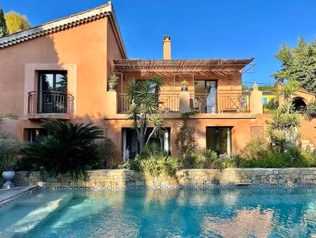 maison de luxe 5 chambres en location à carqueiranne  france