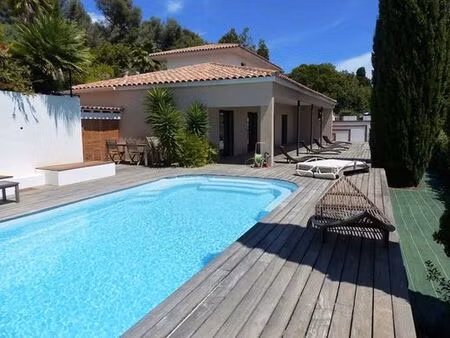 villa de luxe de 6 pièces en location carqueiranne  provence-alpes-côte d'azur